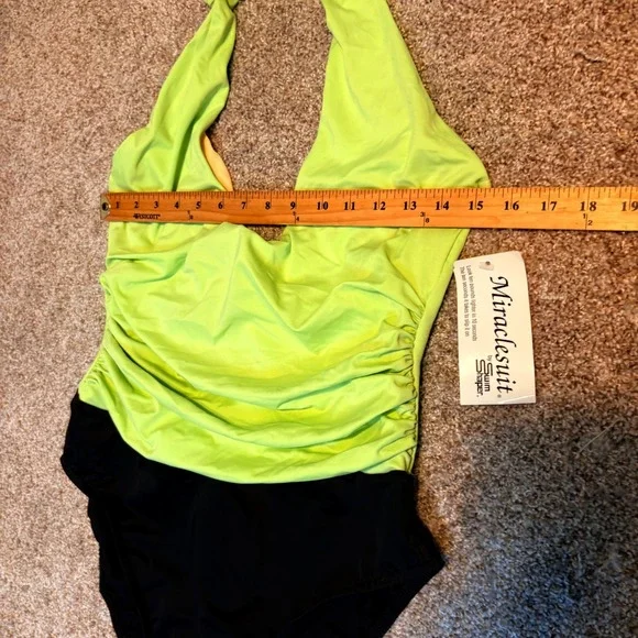 Miraclesuit One Piece Swimsuit Women Size 16 Green Black Halter Ruched Shaper - Picture 6 of 9